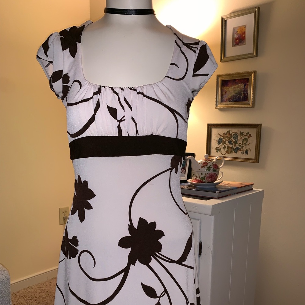 Off White Summer Dress 👗